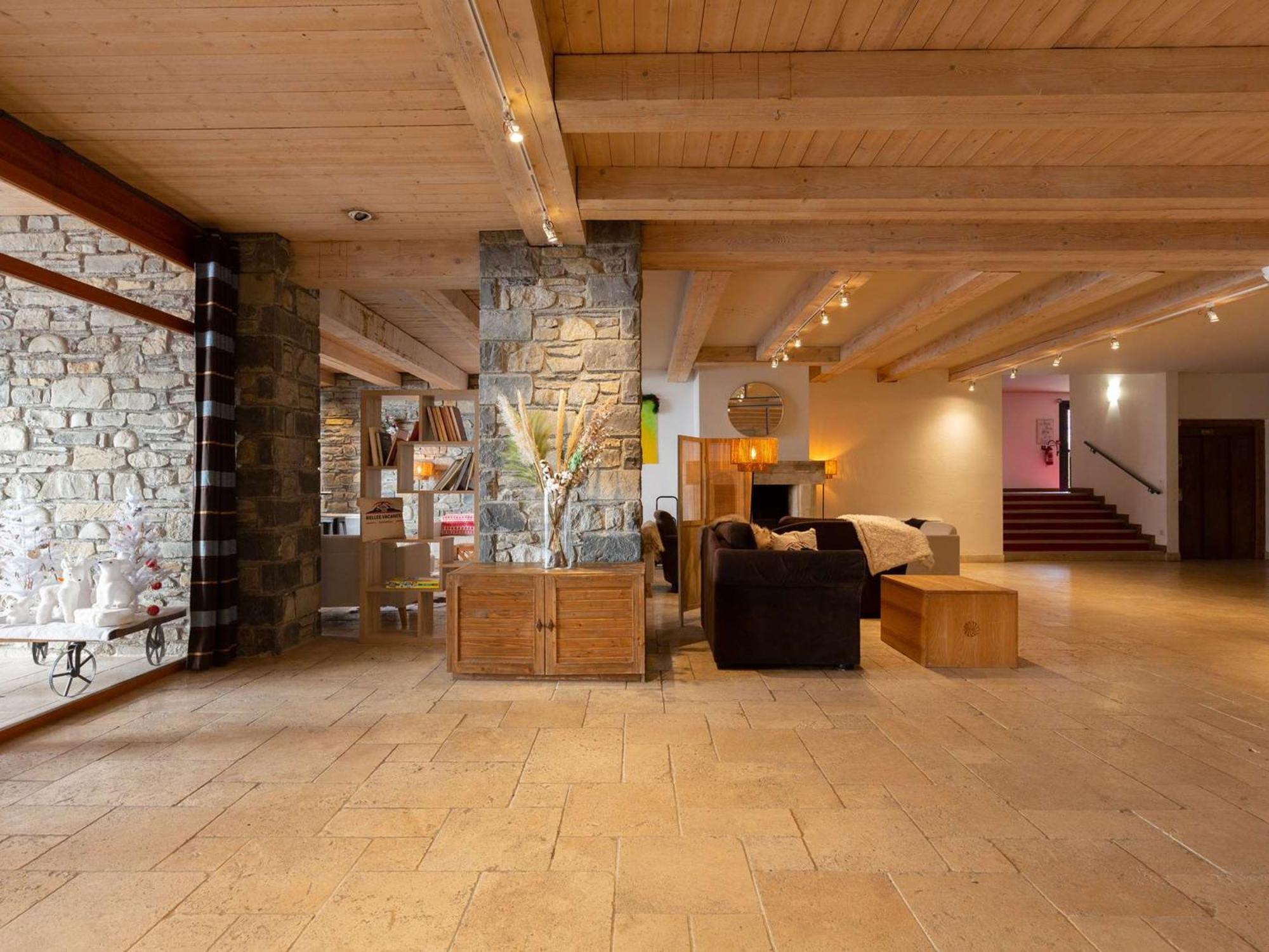 Appartement Duplex Centre Saint-Lary Avec Piscine, Sauna Et Parking - Fr-1-296-395 ภายนอก รูปภาพ